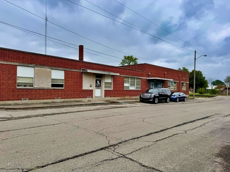 1416 Lincoln St, Anderson, IN à louer - Photo de l’immeuble – Image 3 sur 4