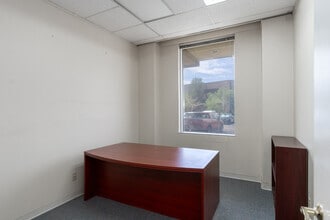 6070 Gateway Blvd E, El Paso, TX à louer Photo intérieure– Image 1 sur 1