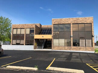Plus de détails pour 2071 Irving Park Rd, Hanover Park, IL - Bureau à louer