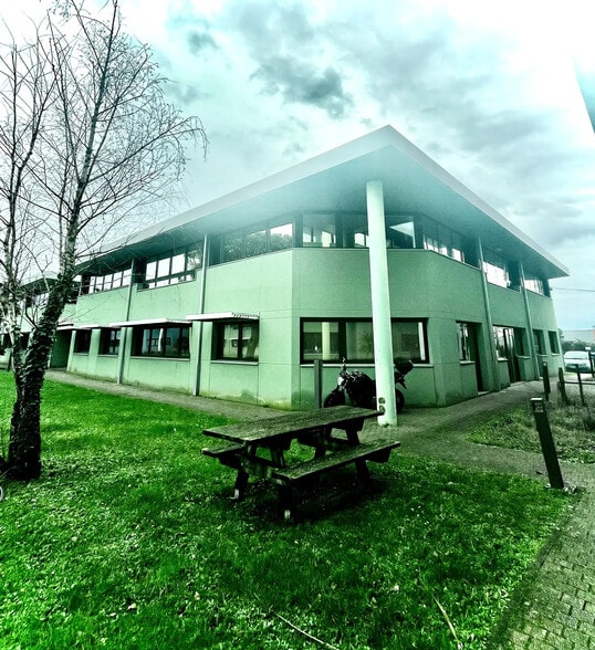 4 Voie Romaine, Canéjan à louer - Photo de l’immeuble – Image 1 sur 9