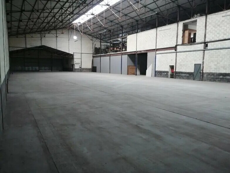 Industriel/Logistique dans La Chapelle-de-Guinchay à louer - Photo de l’immeuble – Image 3 sur 7