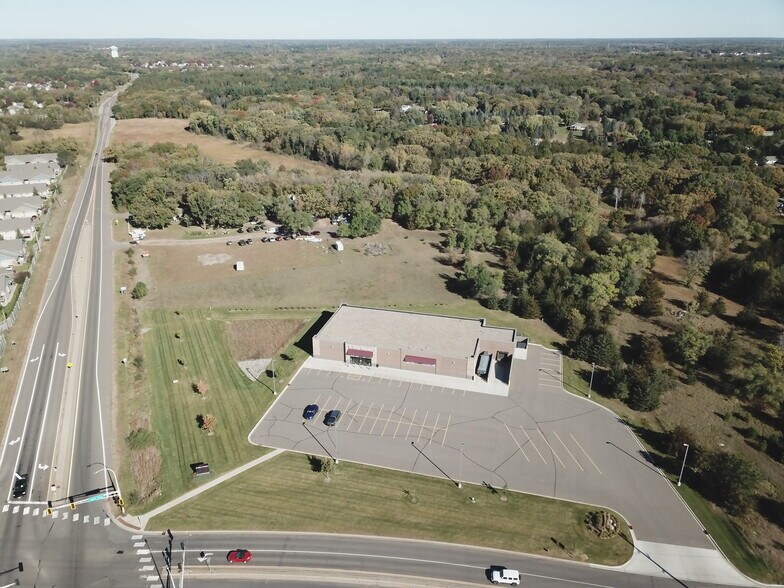 15415 Saint Francis Blvd, Ramsey, MN à vendre - Photo de l’immeuble – Image 3 sur 4