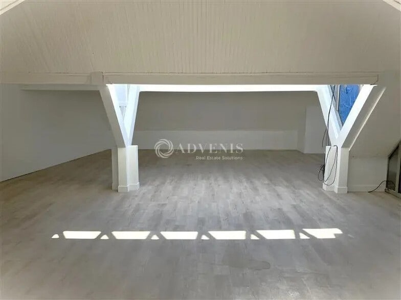 Bureau dans Bourges à louer - Photo de l’immeuble – Image 2 sur 3
