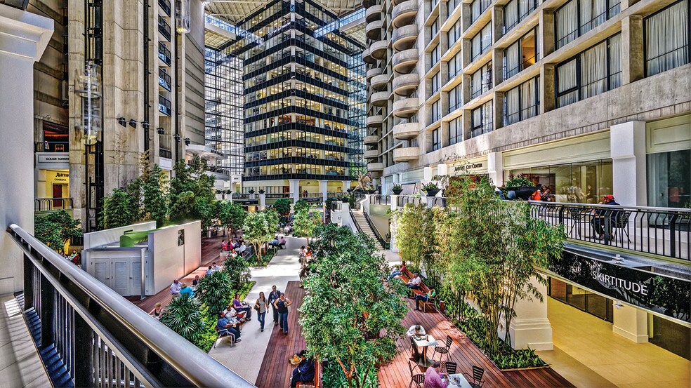 700 N Pearl St, Dallas, TX à louer - Photo de l’immeuble – Image 3 sur 9