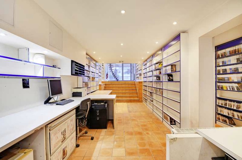 Colombes, HDS 92700 - Lot 01 -  - Photo intérieure - Image 1 of 6