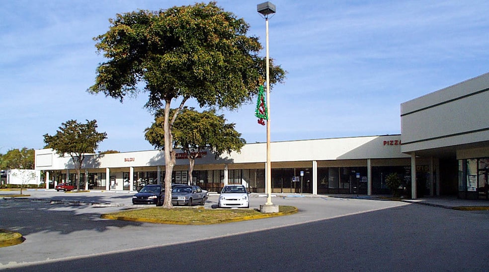 7118-7186 N University Dr, Tamarac, FL à louer - Autre – Image 3 sur 10