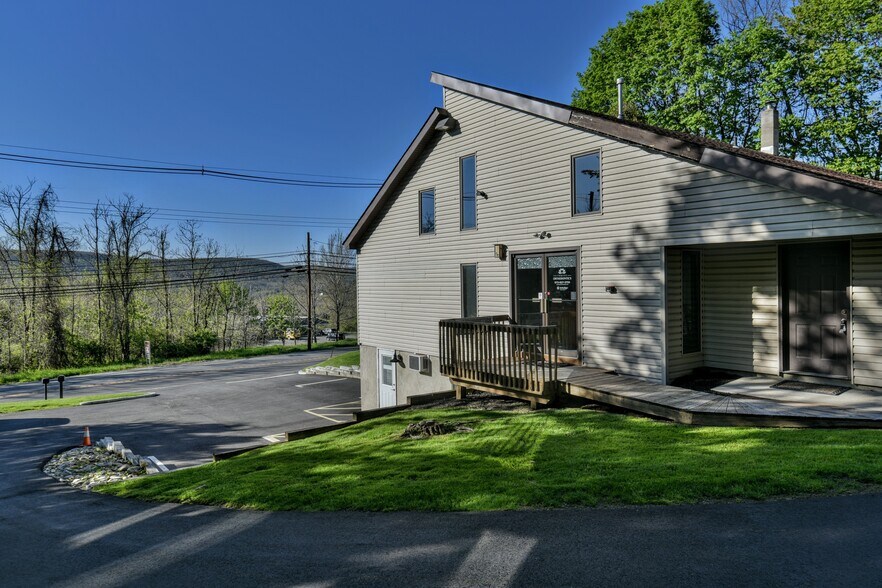 276 State Rt.94, Vernon, NJ à louer - Photo de l’immeuble – Image 2 sur 17