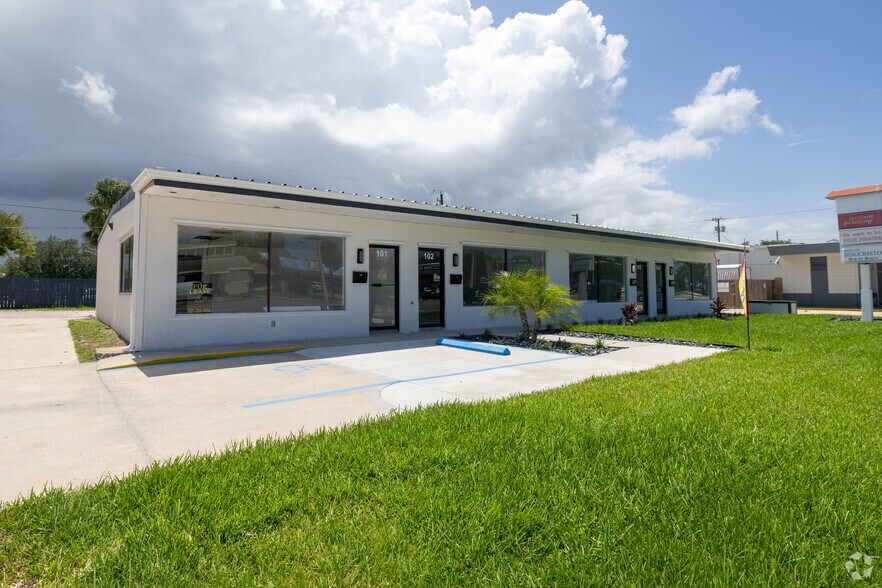 1682 N Harbor City Blvd, Melbourne, FL à vendre - Photo de l’immeuble – Image 3 sur 7