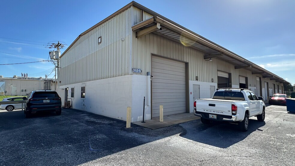 3120-3126 Reynolds Rd, Lakeland, FL à louer - Photo de l’immeuble – Image 1 sur 13