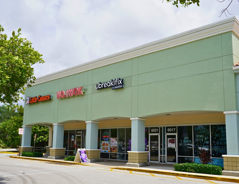 5949-6029 Stirling Rd, Davie, FL à louer - Photo de l’immeuble – Image 3 sur 8