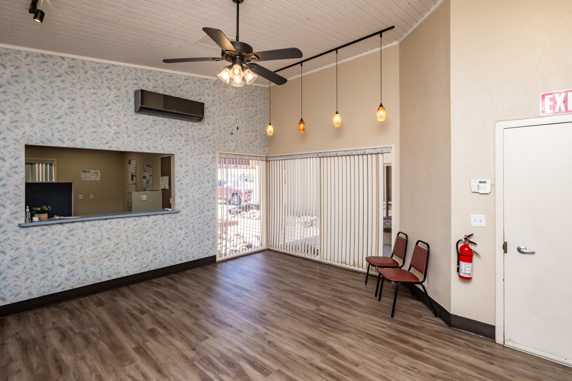 1945 Mesquite Ave, Lake Havasu City, AZ à louer Photo intérieure– Image 1 sur 25