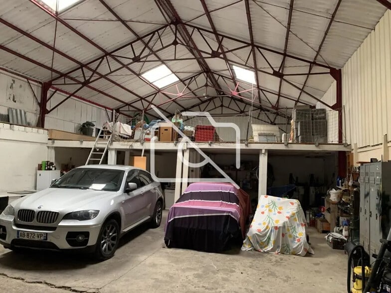 Industriel/Logistique dans Valenton à vendre - Photo de l’immeuble – Image 2 sur 7