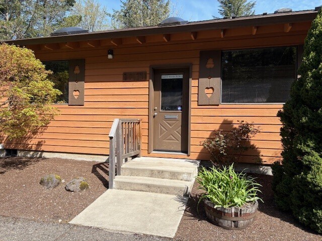 24461 Welches Rd, Welches, OR à louer - Photo de l’immeuble – Image 2 sur 15