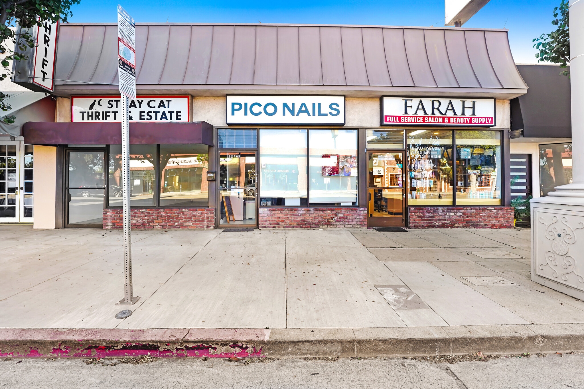 10918 W Pico Blvd, Los Angeles, CA à louer Photo principale– Image 1 sur 9