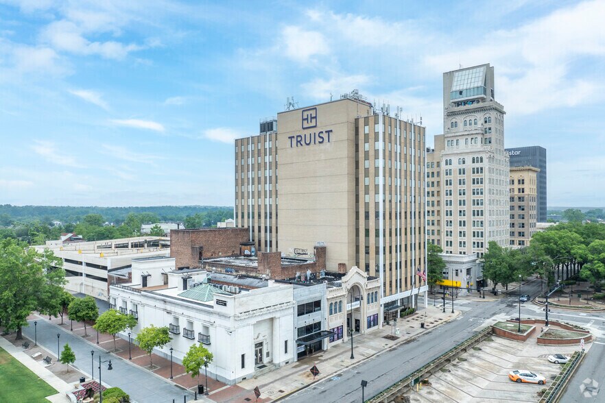 801 Broad St, Augusta, GA à louer - Photo de l’immeuble – Image 3 sur 5