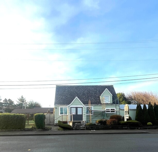 95 12th St, Bandon, OR à vendre - Photo de l’immeuble – Image 3 sur 17