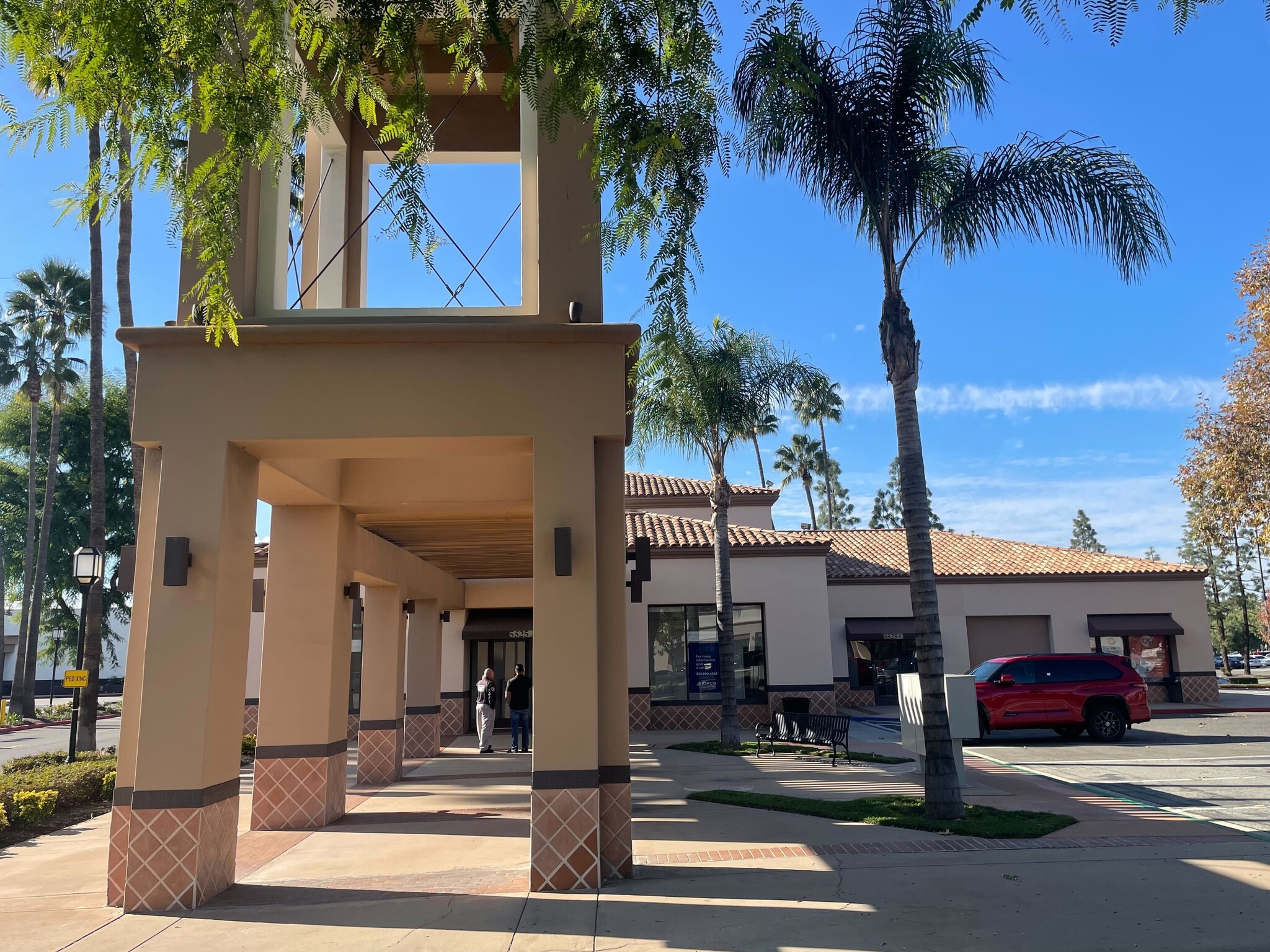 5533-5549 Philadelphia St, Chino, CA à louer Photo de l’immeuble– Image 1 sur 7