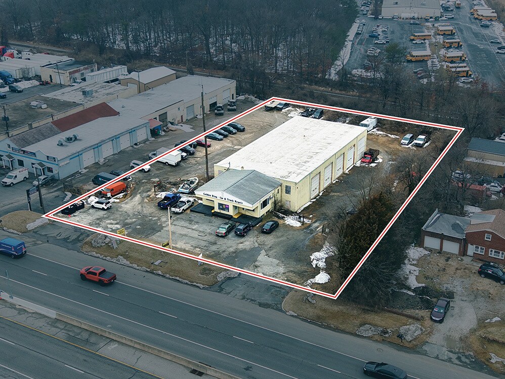 9728 Pulaski Hwy, Middle River, MD à louer Photo principale– Image 1 sur 7