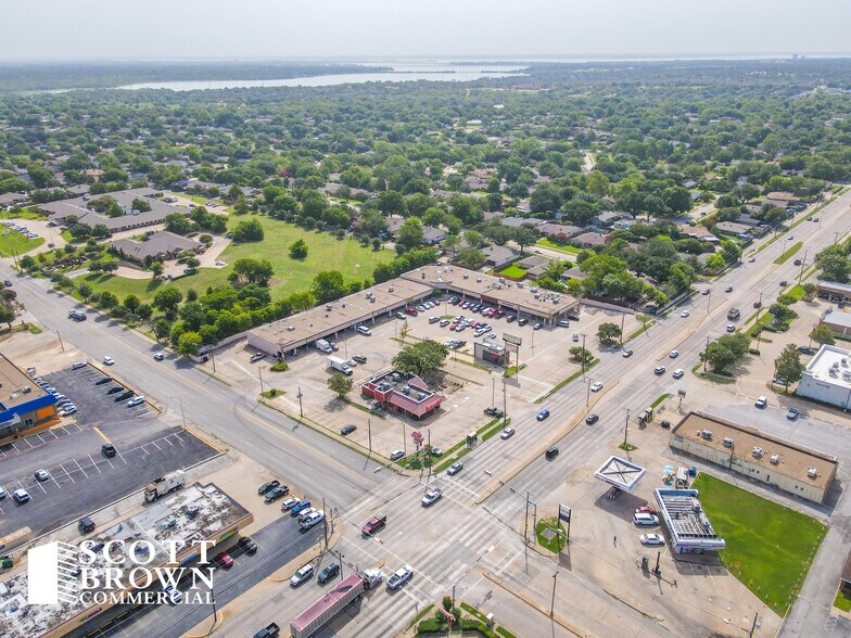 3420 Broadway Blvd, Garland, TX à louer - Photo de l’immeuble – Image 3 sur 8