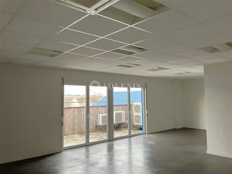 Bureau dans Bourges à louer - Photo de l’immeuble – Image 1 sur 5