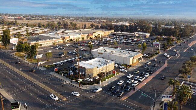 Plus de détails pour 2683-2693 Mount Vernon Ave, Bakersfield, CA - Local commercial à louer