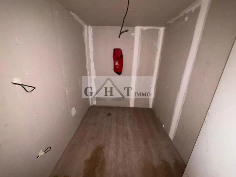 Bureau dans Dammarie-les-Lys à louer - Photo de l’immeuble – Image 3 sur 6