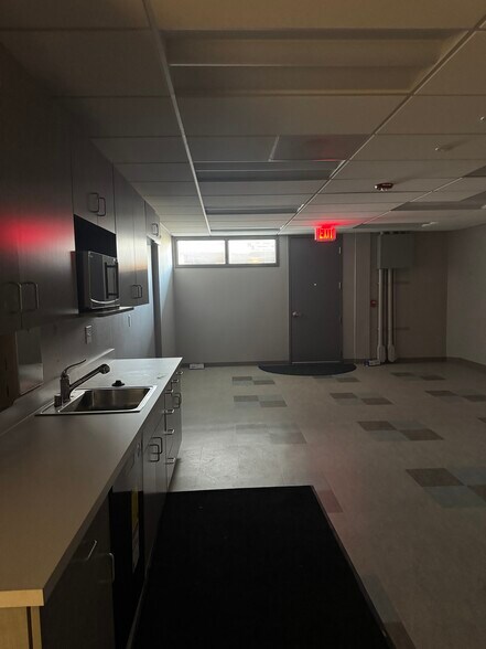 435 Grand Ave, South San Francisco, CA à vendre - Photo de l’immeuble – Image 3 sur 35