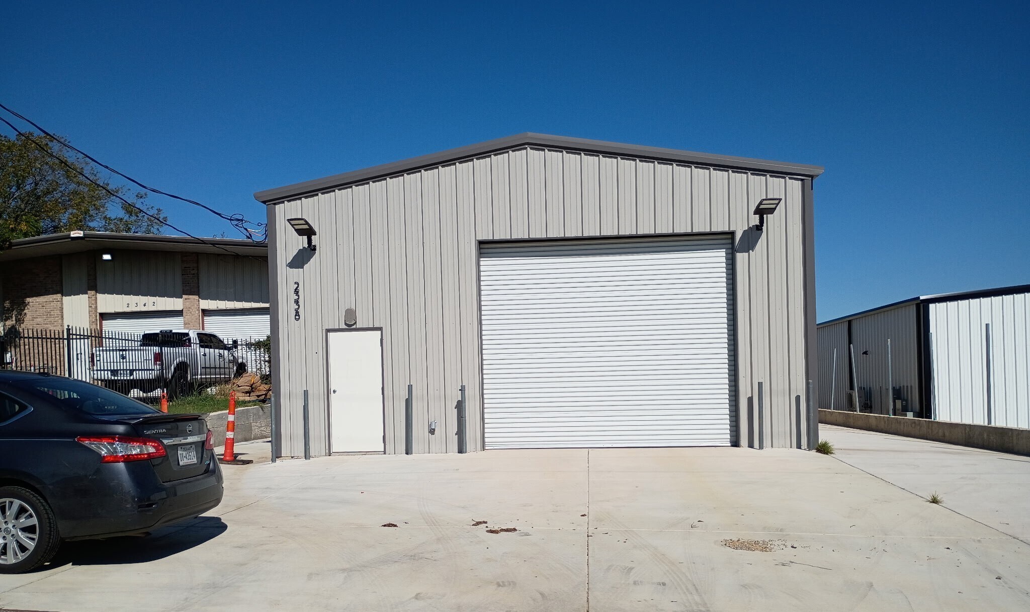 2338 Fort Worth St, Grand Prairie, TX à louer Photo principale– Image 1 sur 2