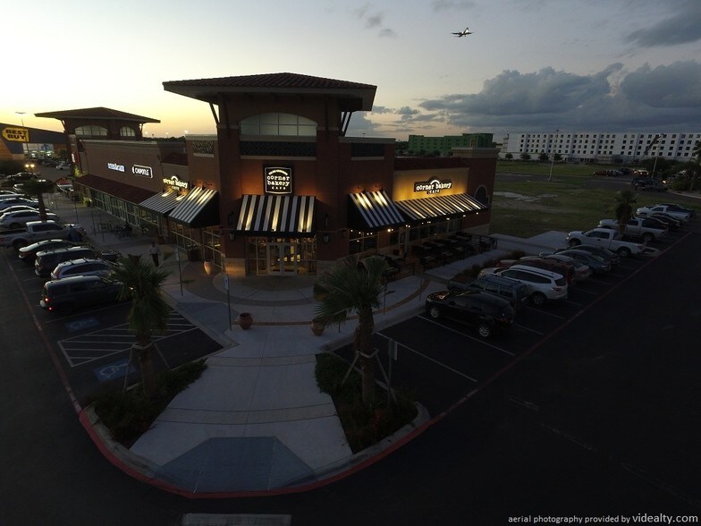 3300 E Expressway 83, McAllen, TX à louer - Photo de l’immeuble – Image 3 sur 6