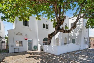 Plus de détails pour 1680 NW 22nd Ct, Miami, FL - Logement à vendre