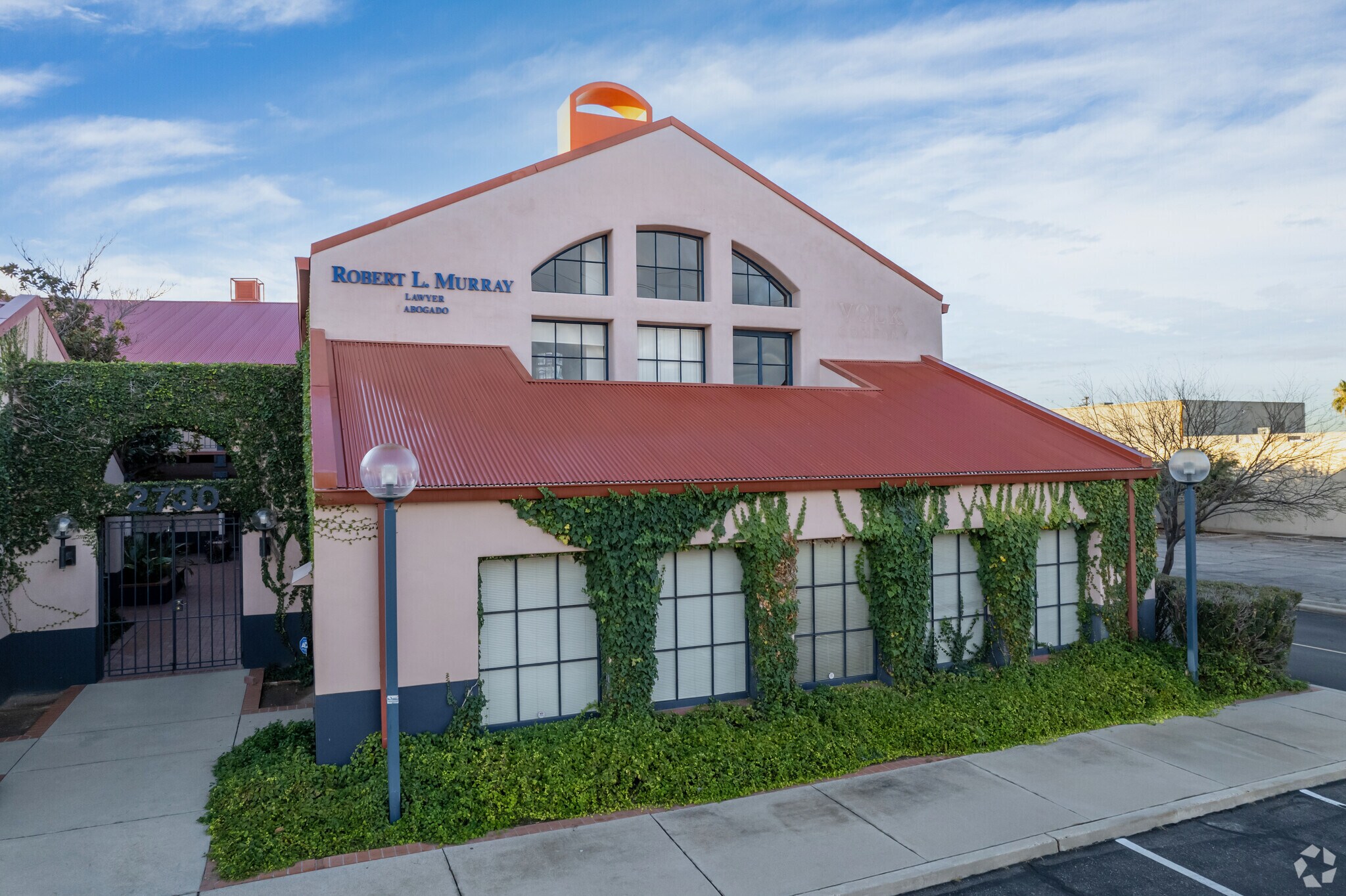2730 E Broadway Blvd, Tucson, AZ à louer Photo principale– Image 1 sur 9