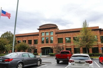 1305 Mall of Georgia Blvd, Buford, GA à louer Photo intérieure– Image 2 sur 32