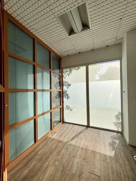 Local commercial dans Bayonne à louer - Photo intérieure – Image 2 sur 8