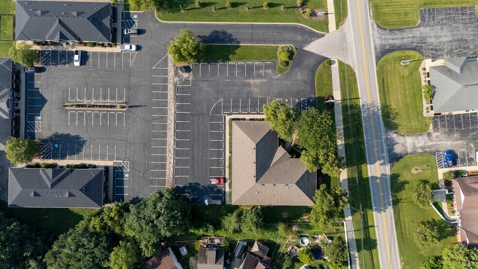 71 Mack Walters Rd, Shelbyville, KY à vendre - Photo de l’immeuble – Image 3 sur 22
