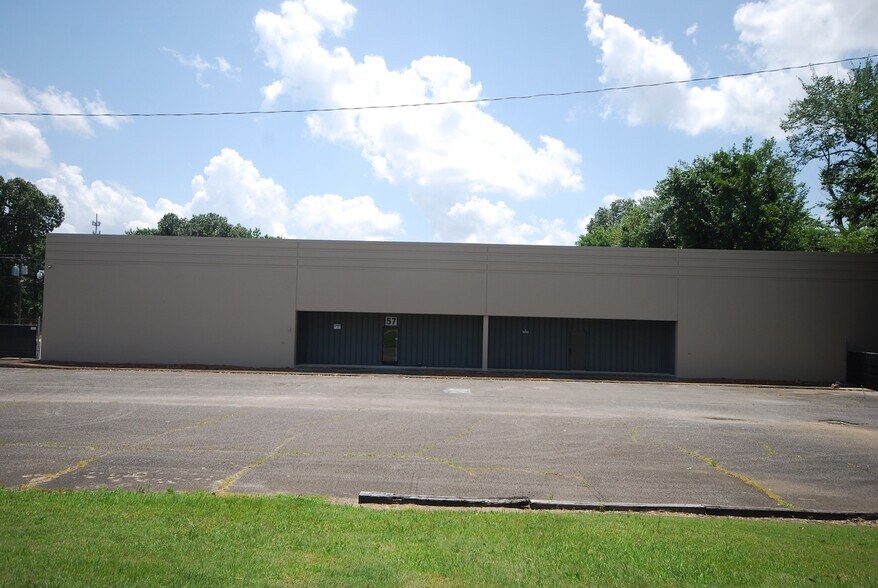 57 Southwide dr, Jackson, TN à louer - Photo de l’immeuble – Image 3 sur 57