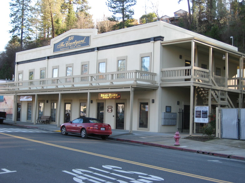 550 Main St, Placerville, CA à louer - Photo de l’immeuble – Image 2 sur 17