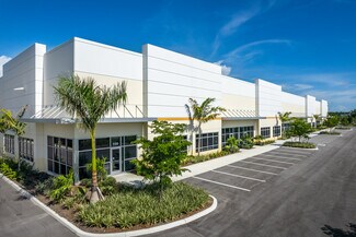Plus de détails pour 14601 Jetport Loop, Fort Myers, FL - Industriel/Logistique à louer