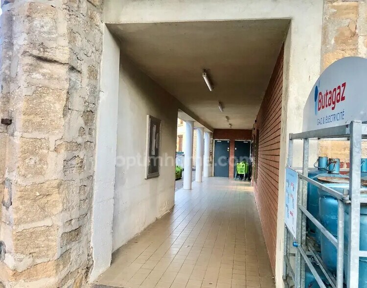 Local commercial dans Mouzon à vendre - Photo de l’immeuble – Image 3 sur 6
