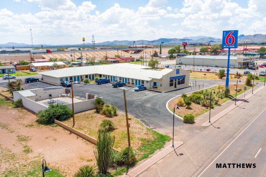 Motel 6 - Two Property Portfolio portefeuille de 2 biens à vendre sur LoopNet.fr - Photo de l’immeuble – Image 3 sur 5