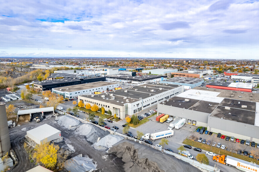 8211-8247 17e Av, Montréal, QC à louer - Aérien – Image 2 sur 5