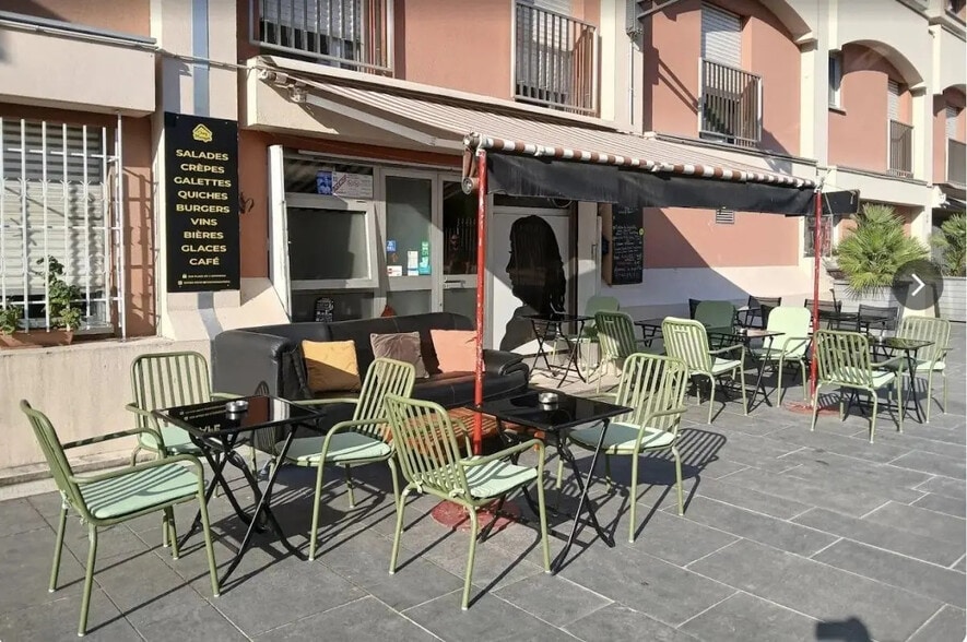 Local commercial dans Nice à vendre - Photo de l’immeuble – Image 3 sur 4