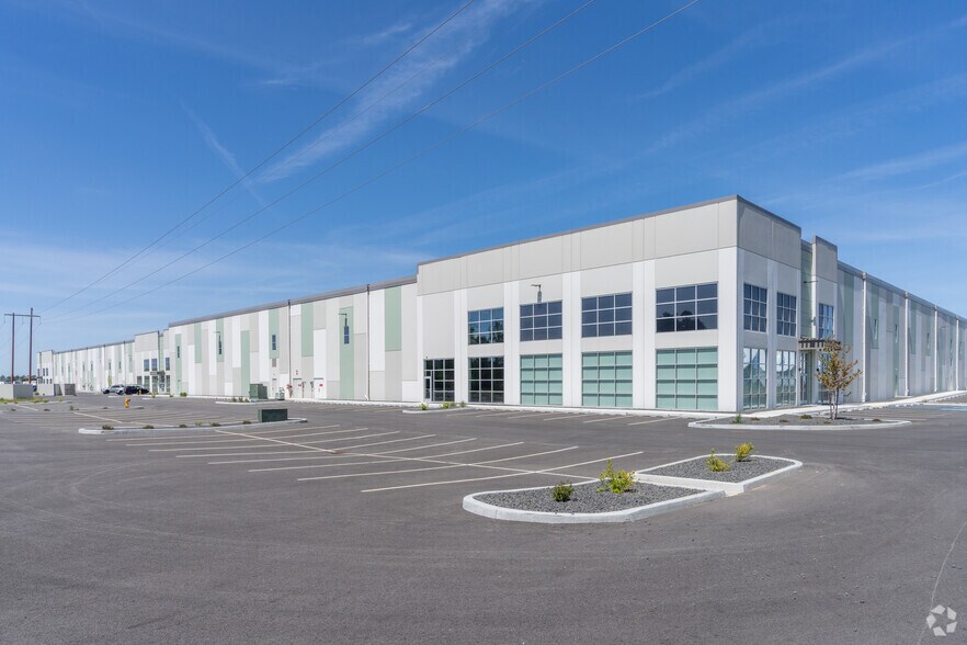 10015 W Hallett Rd, Spokane, WA à louer - Photo principale – Image 3 sur 4