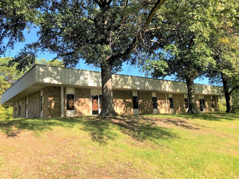 2202 Old Henderson Hwy, Tyler, TX à louer - Photo de l’immeuble – Image 2 sur 2