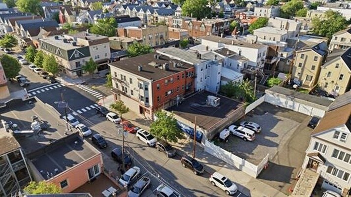 5 E 41st St, Bayonne, NJ à vendre Photo de l’immeuble– Image 1 sur 5