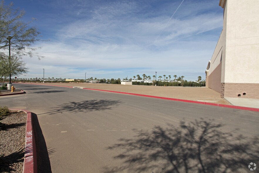 2024 E Florence Blvd, Casa Grande, AZ à louer - Photo de l’immeuble – Image 2 sur 6