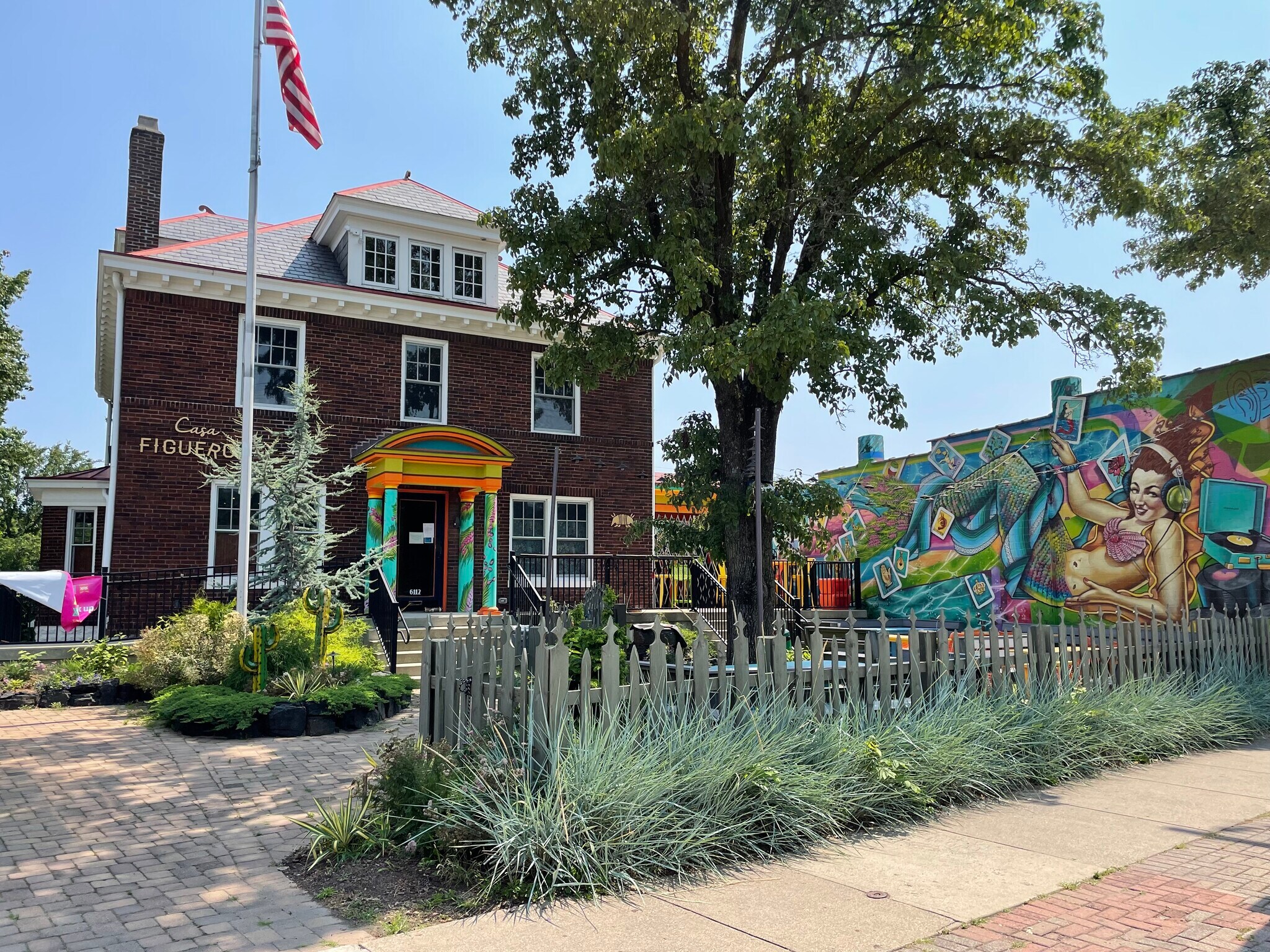 6112 Montgomery Rd, Cincinnati, OH à vendre Photo principale– Image 1 sur 14