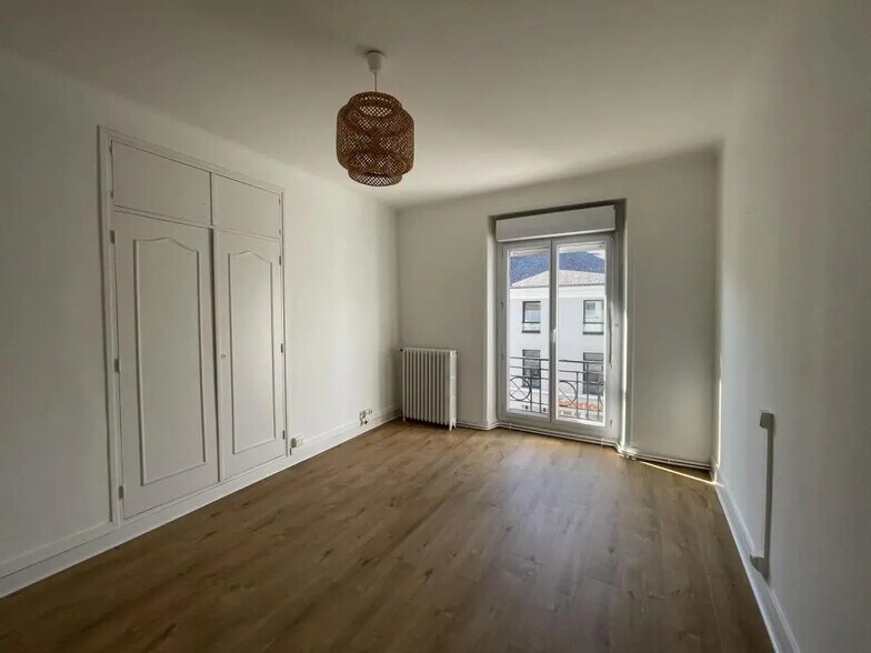 Bureau dans Vannes à louer - Photo de l’immeuble – Image 2 sur 3