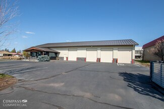 Plus de détails pour 692 N Aylor Ct, Sisters, OR - Industriel/Logistique à louer