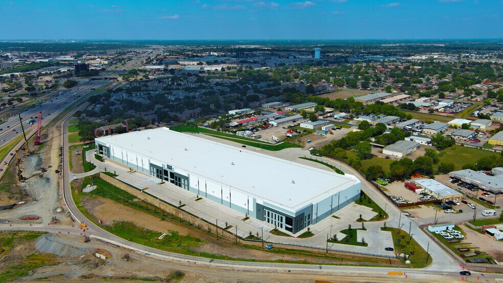 19205 Lyndon B Johnson Fwy, Mesquite, TX à louer - Photo de l’immeuble – Image 2 sur 4