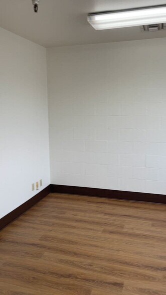 5436 Cleon Ave, North Hollywood, CA à louer - Vidéo sur l’annonce professionnelle – Image 2 sur 26